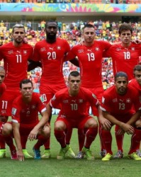  那不勒斯火力全开，四球大胜延续争冠强势