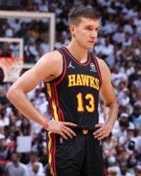  吹杨末节爆发老鹰加时险胜黄蜂巩固排名  