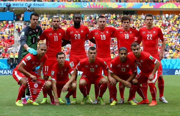  那不勒斯火力全开，四球大胜延续争冠强势